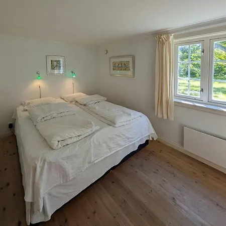 Large House With Private Dock In Blindleia Lillesand